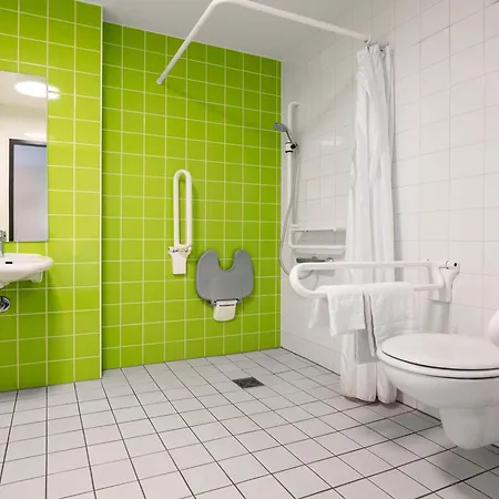 B&B Hotel Karlsruhe מלון קרלסרוהה