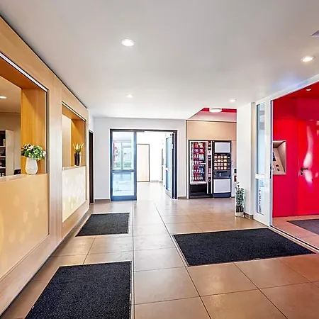 B&B Hotel Karlsruhe 3* קרלסרוהה