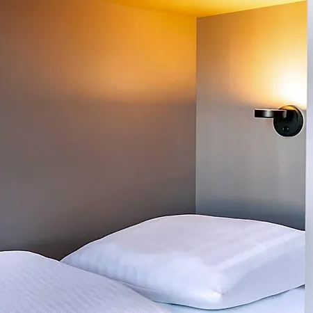 B&B Hotel Karlsruhe מלון קרלסרוהה