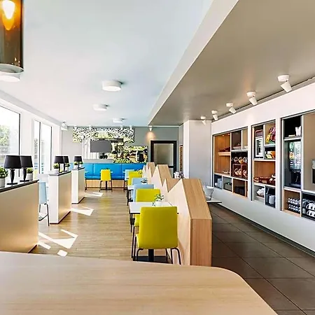 מלון B&B Hotel Karlsruhe 3*