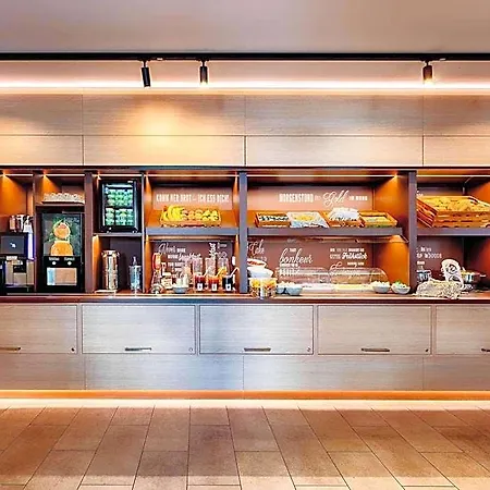 B&B Hotel Karlsruhe קרלסרוהה