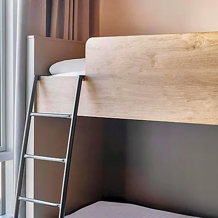 מלון B&B Hotel Karlsruhe 3*