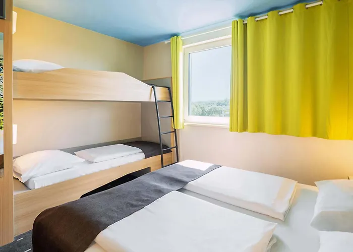 B&B Hotel Karlsruhe 3*